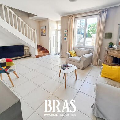 Maison 6 pièces 450000 €