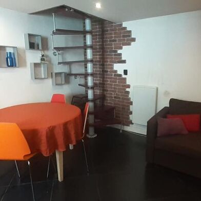 Appartement 2 pièces 710 €