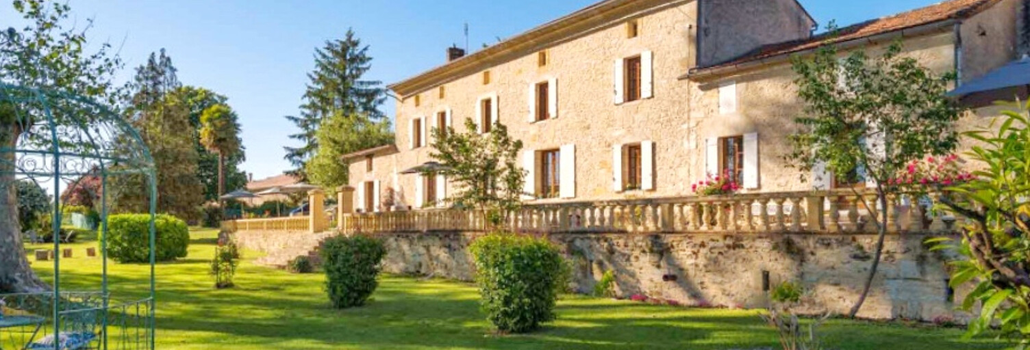 Maison 18 Pièces 518 m² à vendre à Villefranche-de-Lonchat (24610)