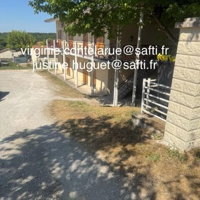 Immeuble  166625 €