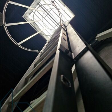 Commerce  257445 €