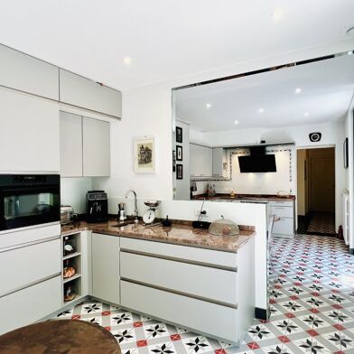 Maison 10 pièces 745000 €