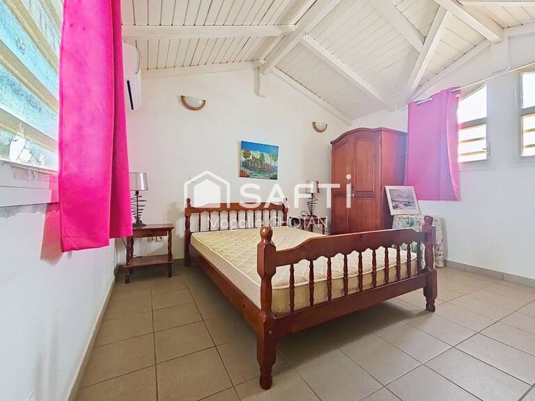 T2 PORT CARAIBES — photo 1