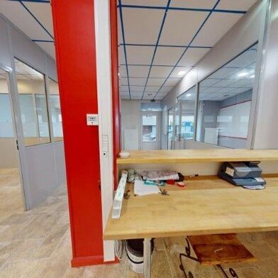 Commerce  183000 €