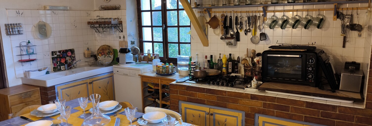 Maison 9 Pièces 279 m² à vendre à Saint-Étienne-les-Orgues (04230)