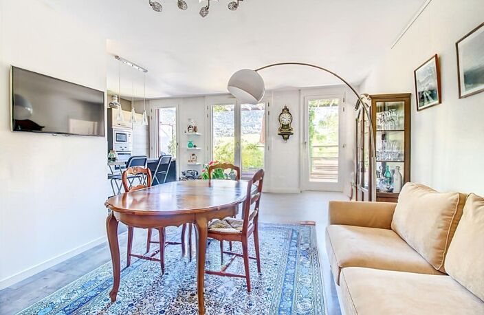 Appartement À Vendre — photo 2