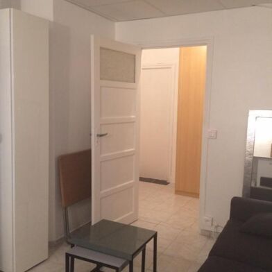 Appartement 1 pièces 540 €