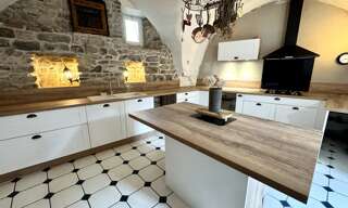 Maison 7 Pièces 166 m² à vendre à Chadeleuf (63320)