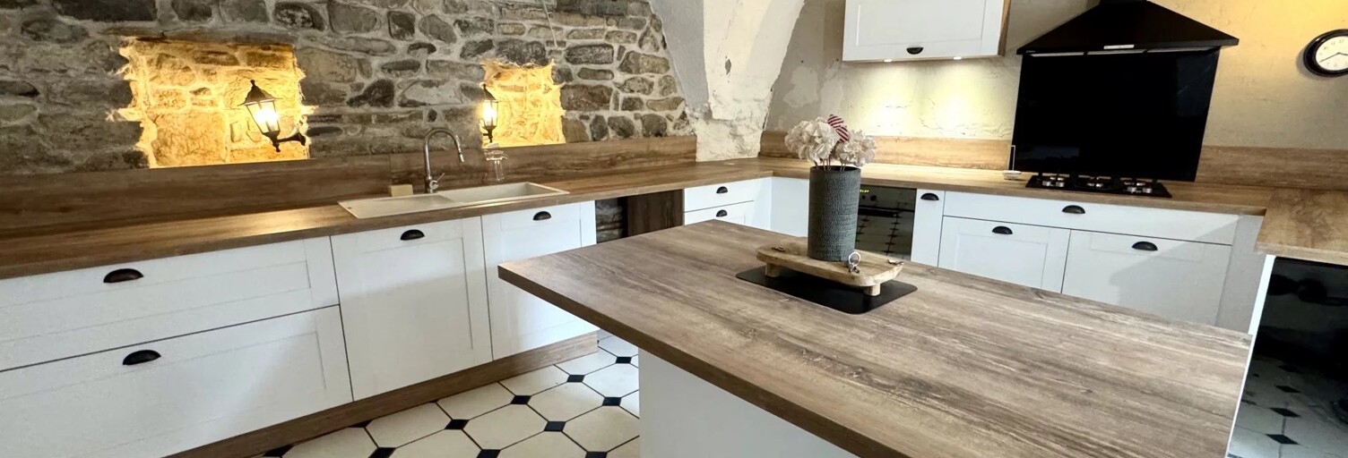 Maison 7 Pièces 166 m² à vendre à Chadeleuf (63320)