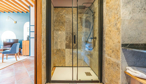 Villa / Maison 9 pièces  à vendre Cucuron 84160