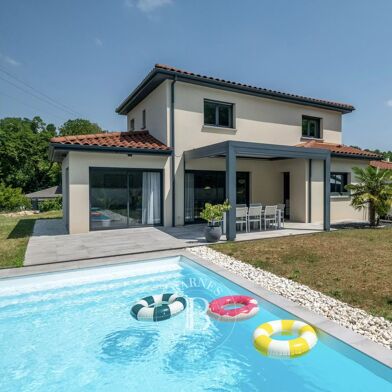 Maison 6 pièces 699000 €