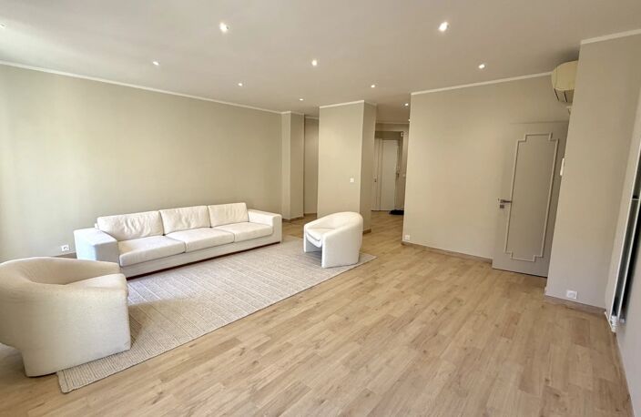 NICE - CENTRE VILLE - 4 PIECES — photo 2