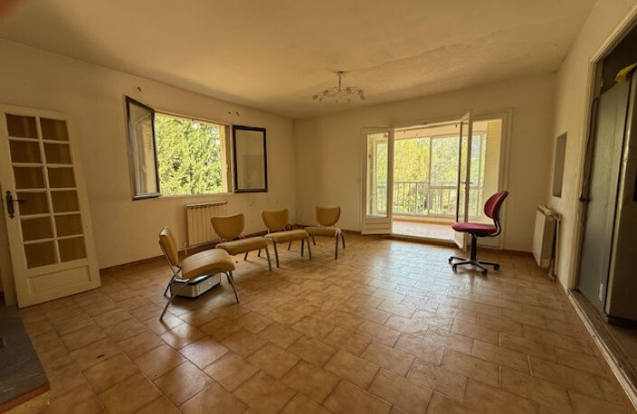 13400 Aubagne   Les Solans sur un terrain arboré de 2.920 m2 — photo 4