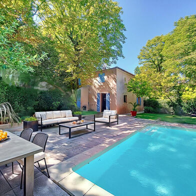 Maison 6 pièces 1400000 €