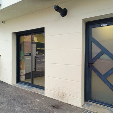 Commerce 5 pièces 235000 €