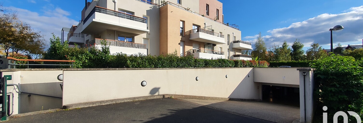 Garage  88 m² à vendre à Lieusaint (77127)