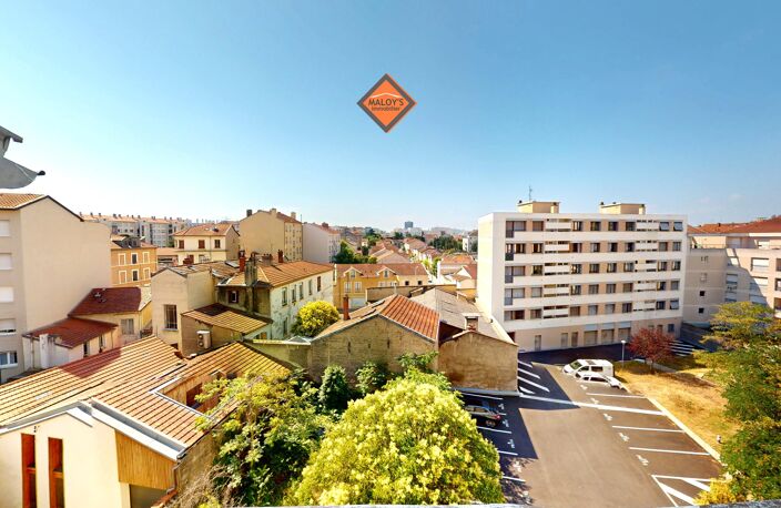 RARE! Bel appartement traversant de 70m² habitables, 3 pièces, 2 chambres avec ascenseur!!! — photo 2