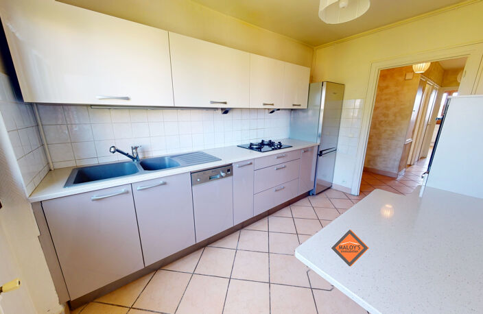 RARE! Bel appartement traversant de 70m² habitables, 3 pièces, 2 chambres avec ascenseur!!! — photo 3