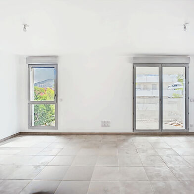 Appartement 2 pièces 973 €