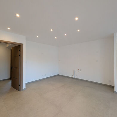 Appartement 2 pièces 263750 €