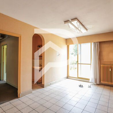 Appartement 5 pièces 360000 €