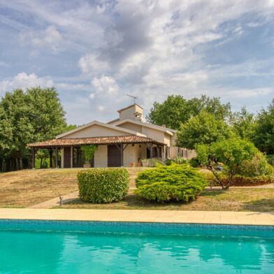 Maison 7 pièces 395000 €