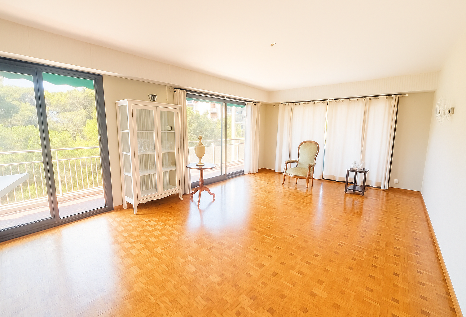 Marseille 9ème À vendre   Spacieux appartement familial avec terrasse panoramique — photo 1
