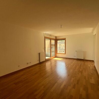 Appartement 3 pièces 1321 €