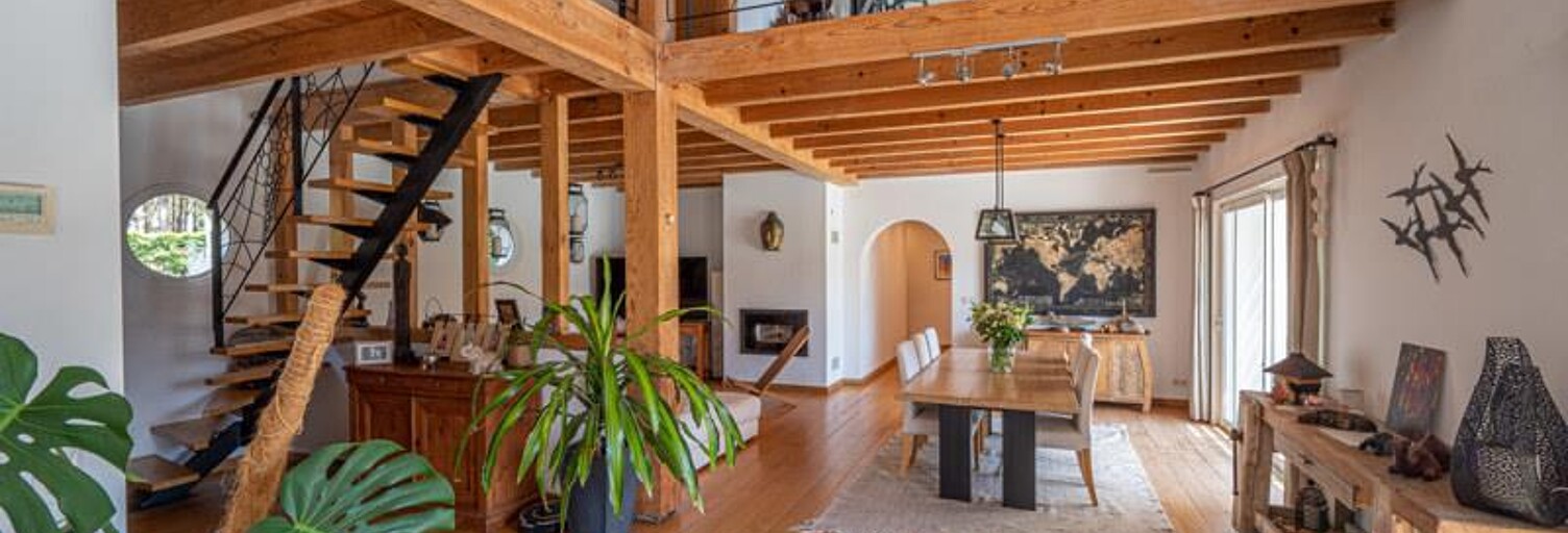 Maison 6 Pièces 240 m² à vendre à Saint-Julien-en-Born (40170)