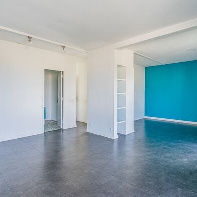 Appartement 5 pièces 223650 €