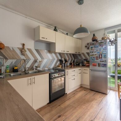 Appartement 4 pièces 270000 €