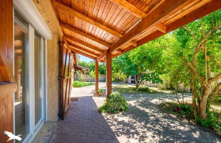 Vente maison 4 pièces 93 m² Saint-Priest (69800) — photo 2