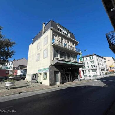 Immeuble  307110 €