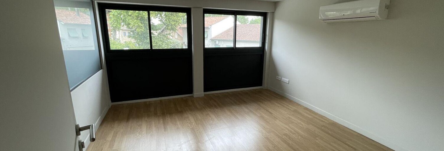 Bureau  15 m² à louer à Gimont (32200)