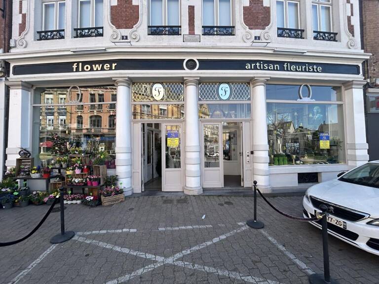 Local commercial à louer à CAMBRAI — photo 1