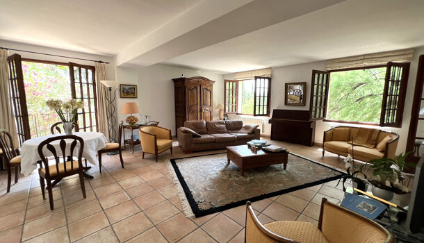 Villa / Maison 6 pièces  à vendre Aubagne 13400