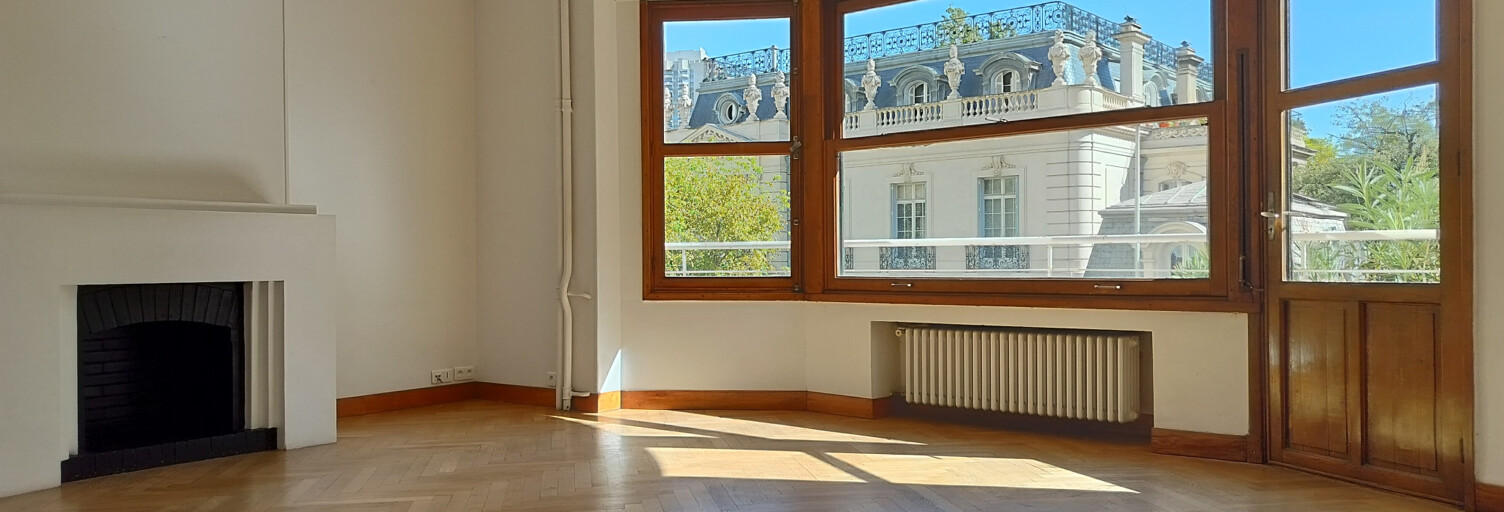Appartement 4 Pièces 114 m² à louer à Marseille 8 (13008)