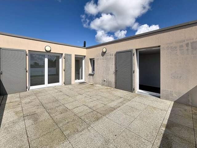 Appartement  avec terrasse  À Vendre LA ROCHELLE — photo du bien