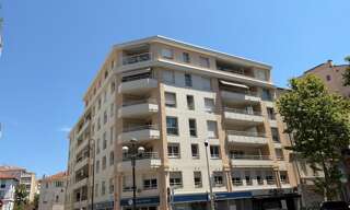 Bureau  42 m² à louer à Cannes (06400)