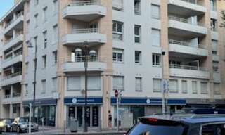 Bureau  42 m² à louer à Cannes (06400)