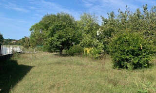 Terrain  645 m² à vendre à Saintes (17100)