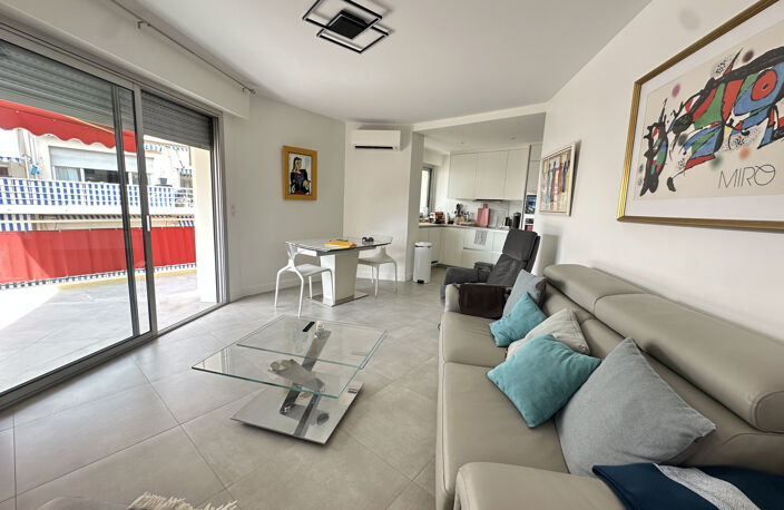 CANNES 190M  DU CENTRE T3 70M2 REFAIT TERRASSE 40M2 SUD  2 P — photo 2