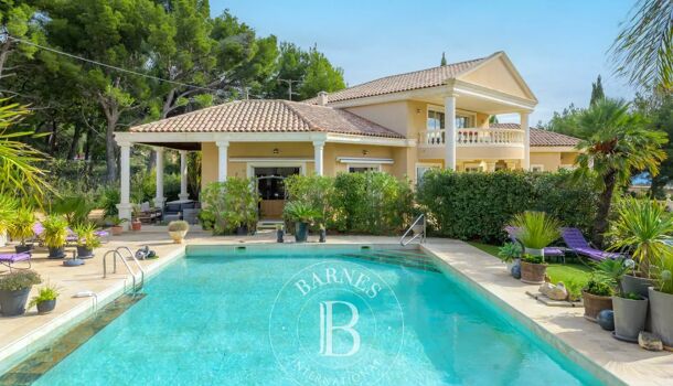 Villa / Maison 11 pièces  à vendre La Ciotat 13600