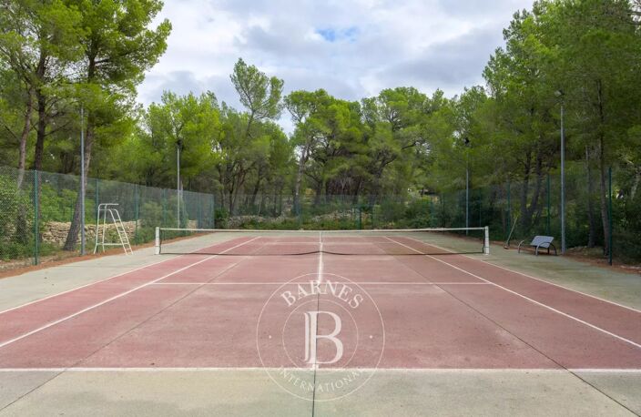 VENTE  - CEYRESTE - PROPRIETE - TENNIS - PISCINE — photo 3
