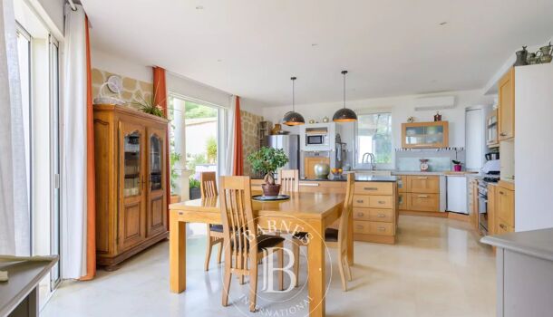 Villa / Maison 11 pièces  à vendre La Ciotat 13600