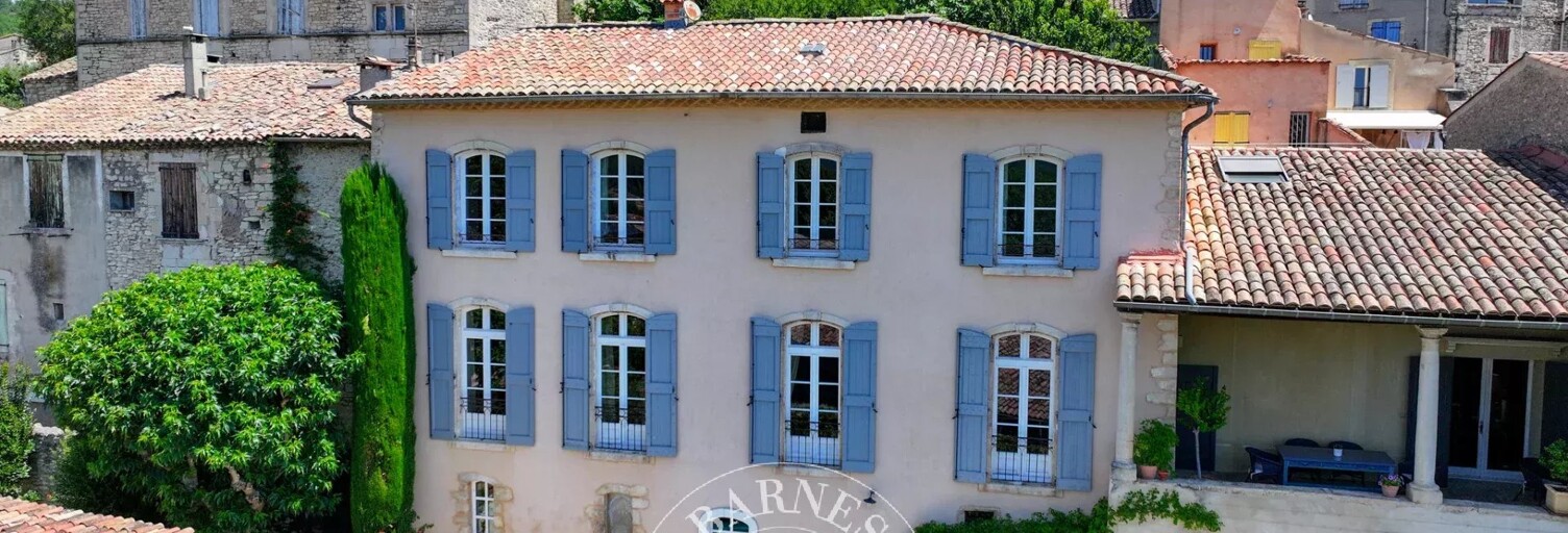 Maison 15 Pièces 460 m² à vendre à Mane (04300)