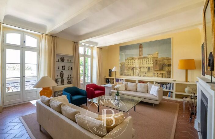 EXCLUSIVITE BARNES - PROVENCE - MANE - DEMEURE DE VILLE 500 m² - — photo 3