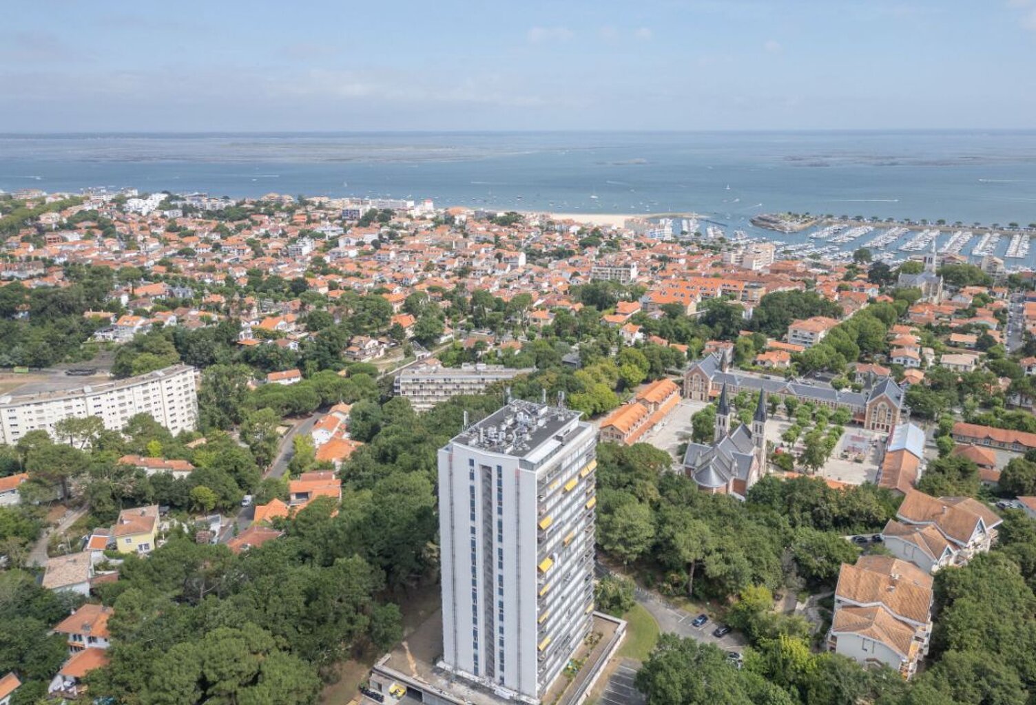 Arcachon – Apprtement 3 pièces Résidence de standing prisée — photo 1
