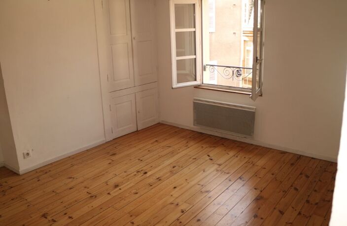 Appartement MENDE 3 pièce(s) 43 m², 3ème étage — photo 2