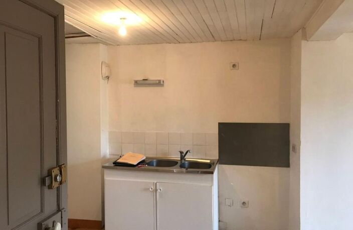 Appartement MENDE 3 pièce(s) 43 m², 3ème étage — photo 3